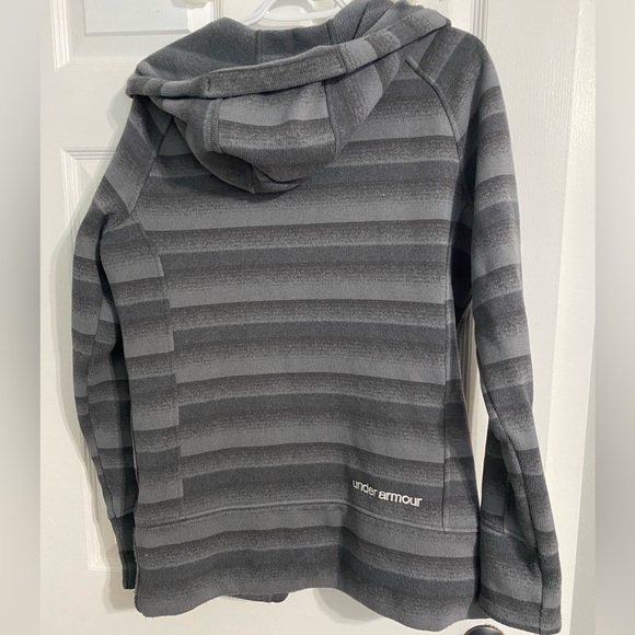 Under armour sweater - Picture 3 of 4